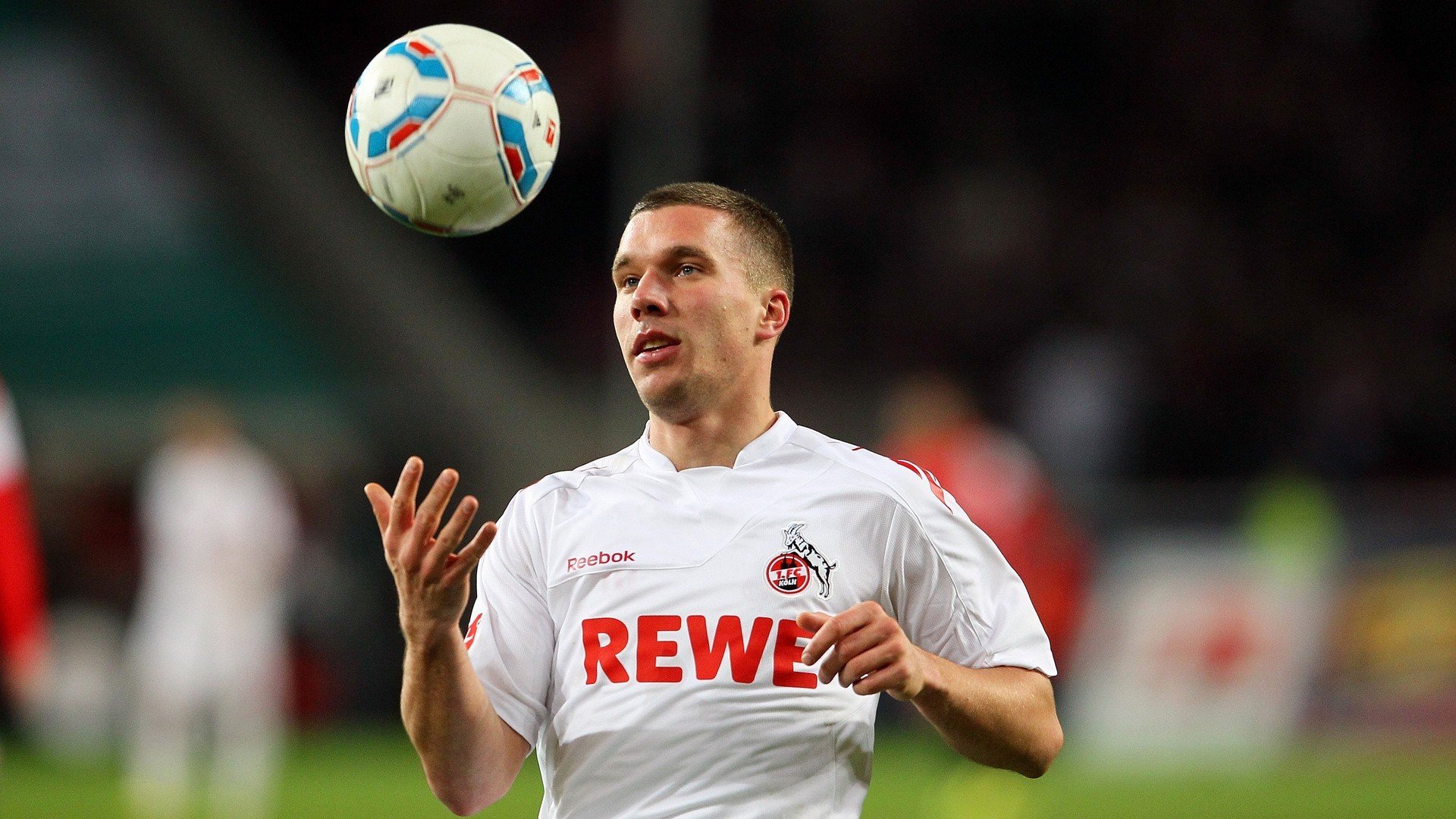 CS2职业联赛再度开赛,中国战队强势出击,cs2v2