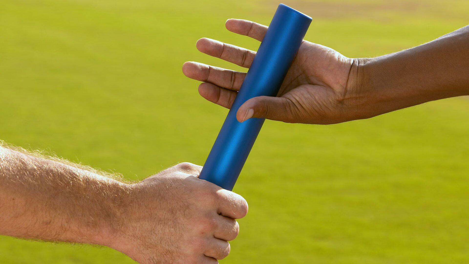 反手神准助力樊振东，比赛中表现亮眼，樊振东反手体系